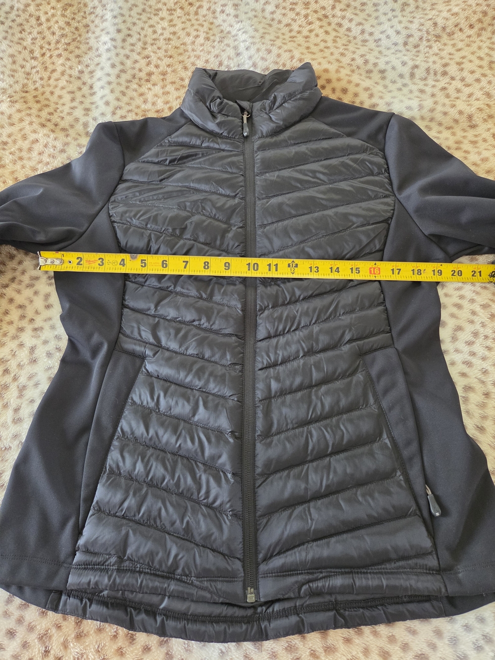 32 Degrees Black Quilted Hybrid Jacket - Picture 4 of 9